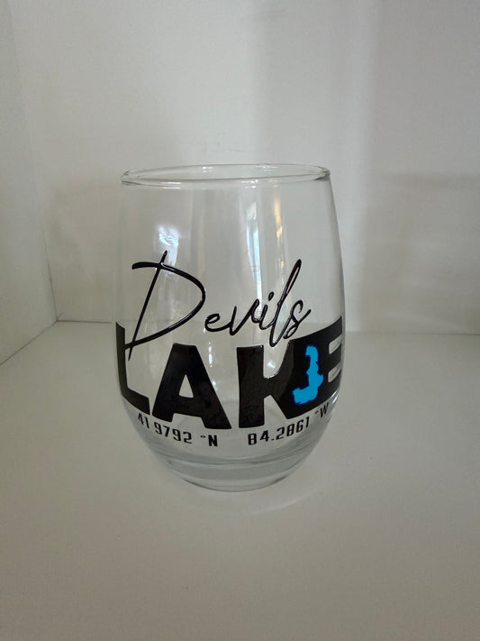 Devils Lake Wine Glass